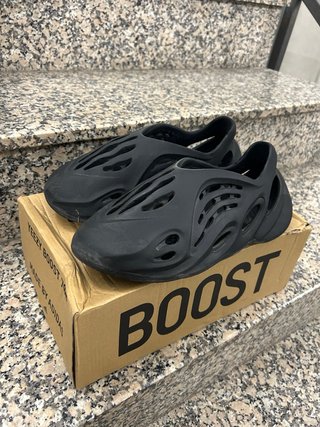 Adidas Yeezy Foam Runner Negras