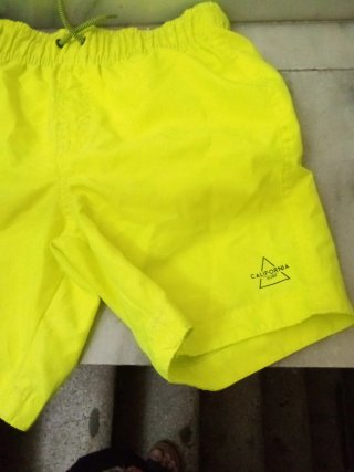 Bañador niño Primark amarillo
