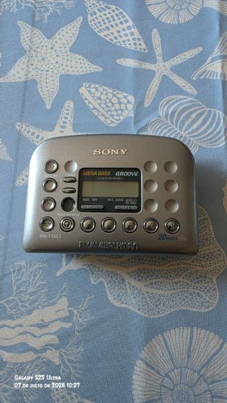 Walkman Sony WM-FX483 Radio Cassette Player