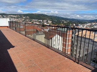 Ático en alquiler en Zona de Plaza de Barcelos en Pontevedra