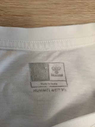 Camiseta Hummel blanca