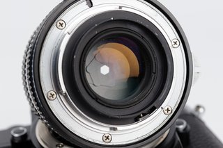 Nikon Nikkormat EL + Nikkor 50mm 1:2 Pre-AI