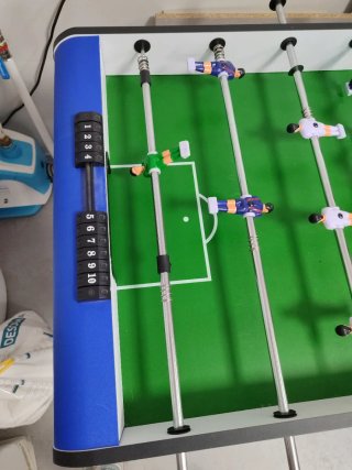 Futbolín de madera