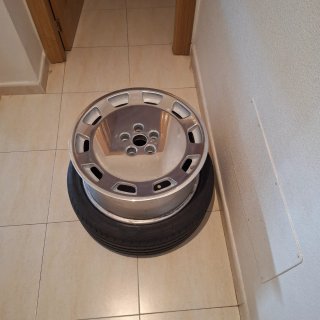 Llantas  Monoblock Audi A8 18" con neumáticos.