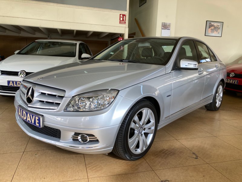 Mercedes-Benz  C220 CDI Avantgarde Automático - foto 1