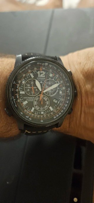 Citizen Pilot Radiocontrolado Zafiro Negro Naranja