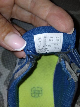 Zapatos niño talla 20