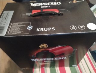 Cafetera Nespresso Inissia Krups Roja