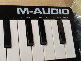 M-AUDIO Keystation Mini 32 MK3 Controlador