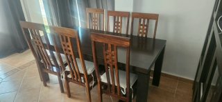 Sillas y mesa madera maciza