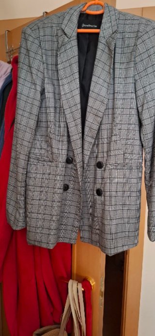 Blazer cuadros mujer Stradivarius gris