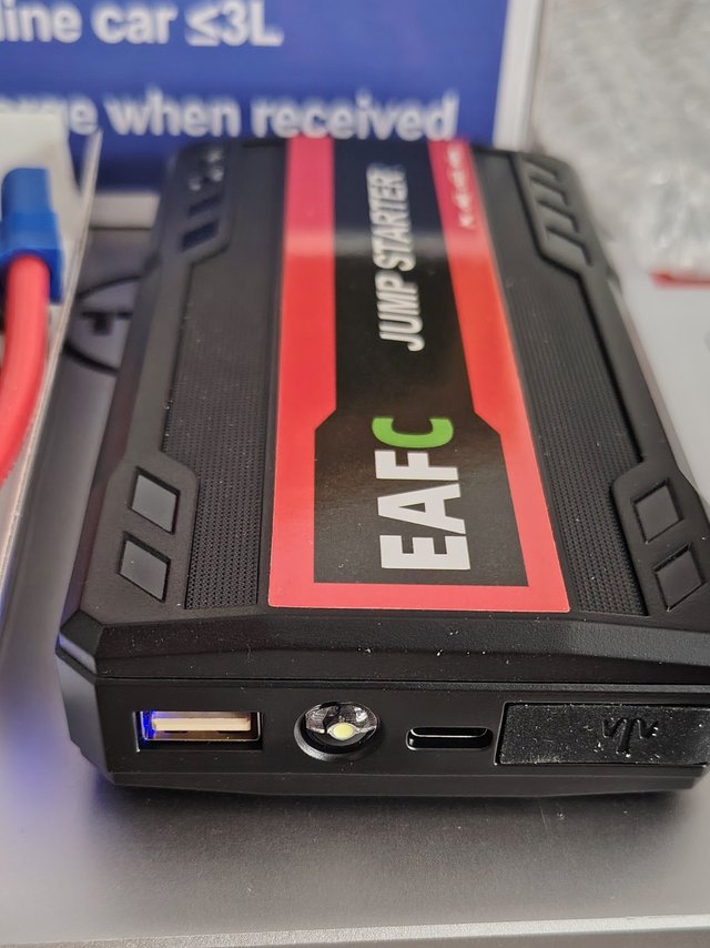 Avviatore Auto Portatile EAFC 2000A / 12V
