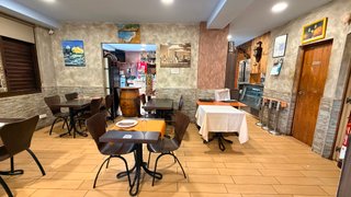 R-7940524 Traspaso Restaurante en Nou Barris