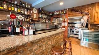 R-7940524 Traspaso Restaurante en Nou Barris