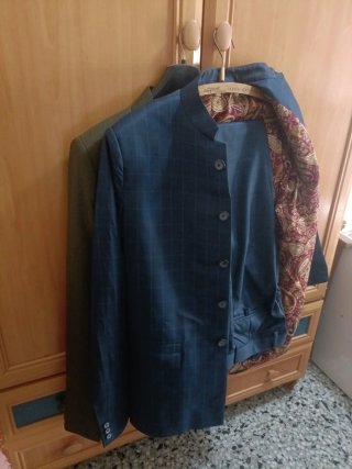 Traje de hombre verde