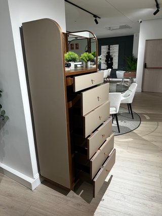 Chinfonier tocador de piel y madera