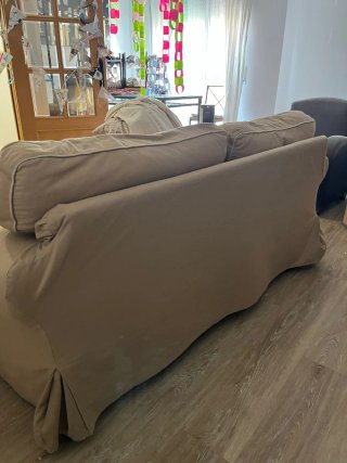 Sofá Ikea beige tela EKTORP