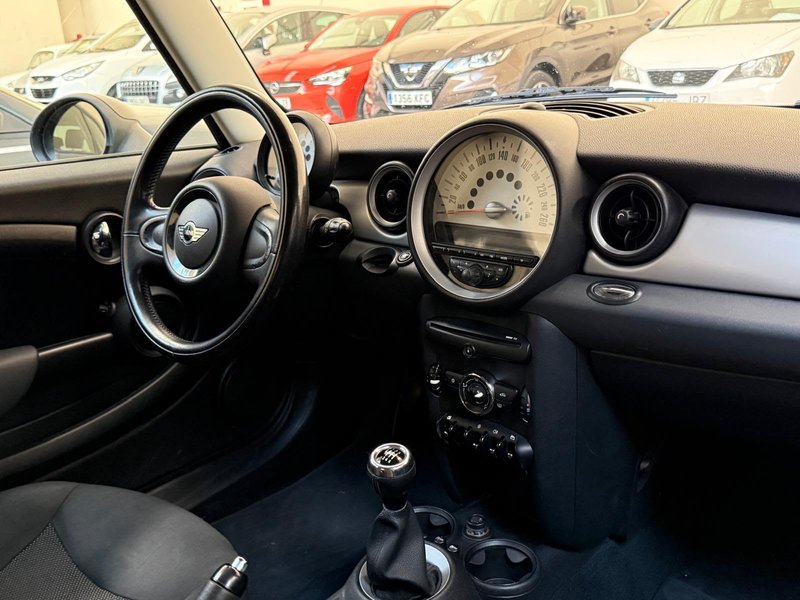 MINI 2011, foto 3