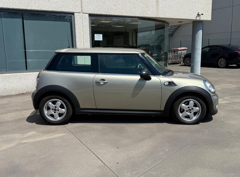 MINI 2011, foto 2