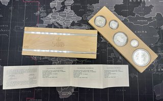 Set 5 Monedas de Plata. Estuche V Centenario. 1990