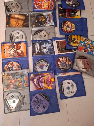 Lote 23 Juegos PS2 Originales Cajas y Manuales