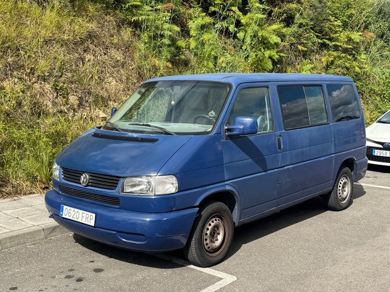 Volkswagen Caravelle 1996 - foto 1
