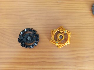 Pack 2 Beyblade + un lanzador