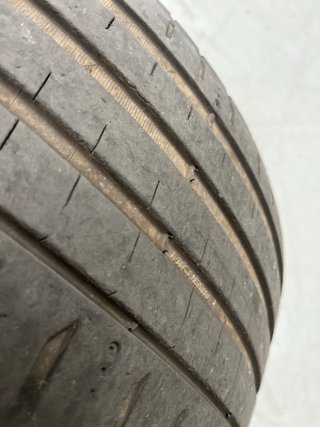 2x Michelin Pilot Sport 5 225/40R19 93Y