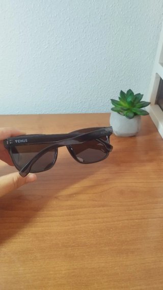 Gafas de sol Venus negras.