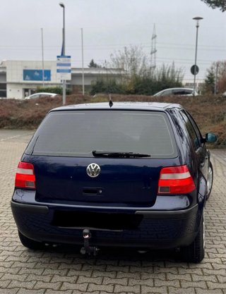 Volkswagen Golf 2003