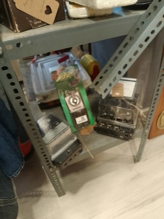 Estantería modular metálica gris
