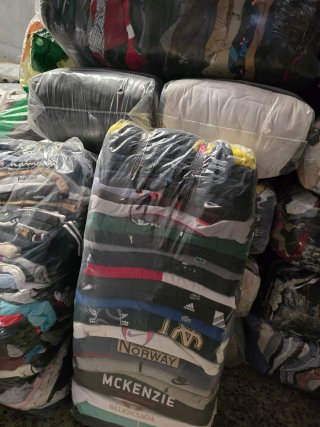 Mix Ropa Marcas Premium primera calidad.