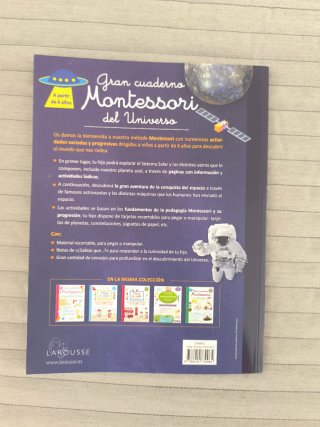 Gran cuaderno Montessori del Universo