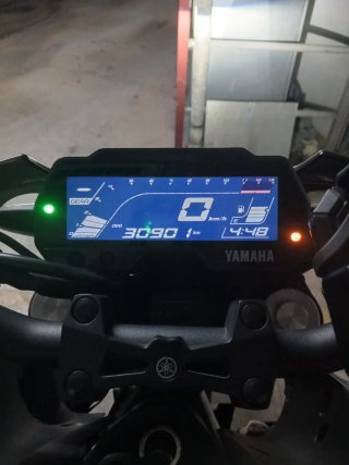 Yamaha MT-125 2020 con extras