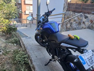 Yamaha MT-125 2020 con extras