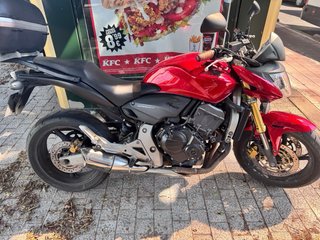 Honda CB600F Hornet Roja