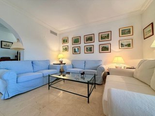 Casa pareada en alquiler en Lomas de Marbella Club - Puente Romano en Marbella