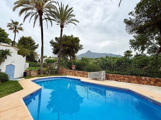 Casa pareada en alquiler en Lomas de Marbella Club - Puente Romano en Marbella