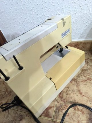 Máquina de coser Husqvarna Optima 620