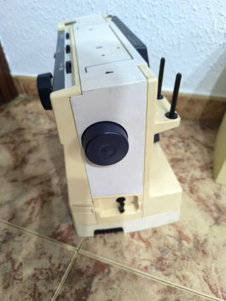 Máquina de coser Husqvarna Optima 620
