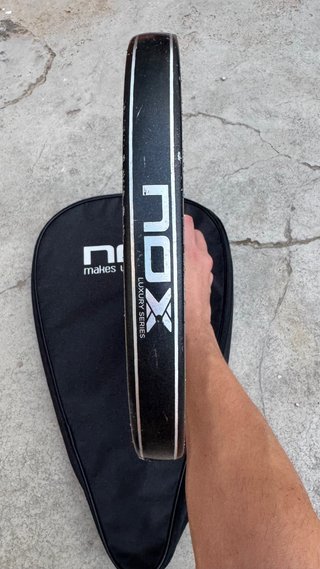 Pala NOX NG17 tenis playa con undergrip