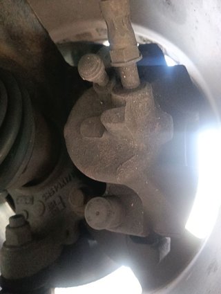 PINZA DE FRENO DELANTERA IZQUIERDA FORD FOCUS SPO