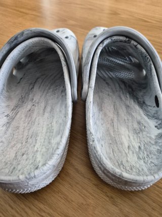 Crocs Classic Efecto Mármol Talla 11 - Original