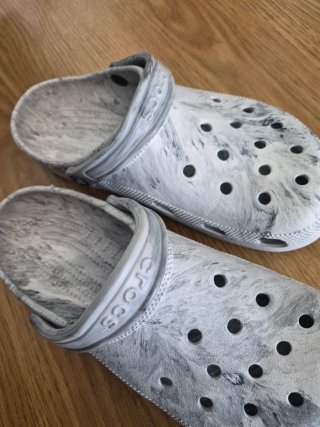 Crocs Classic Efecto Mármol Talla 11 - Original