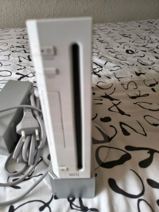 Lote Nintendo Wii casi sin uso