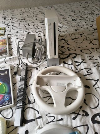 Lote Nintendo Wii casi sin uso