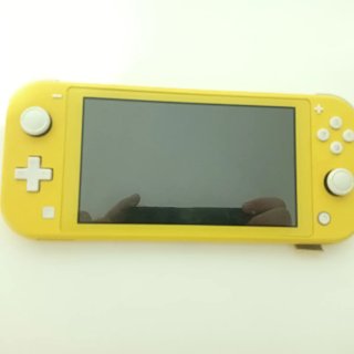 Nintendo Switch Lite+Funda+Memoria de 128GB y carg