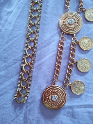 Conjunto bisutería oro con monedas