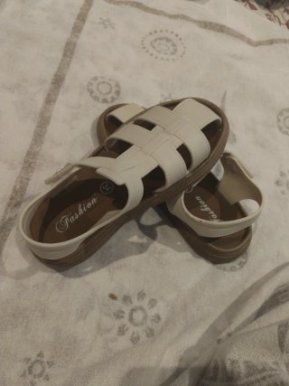 Sandalias niño sin estrenar