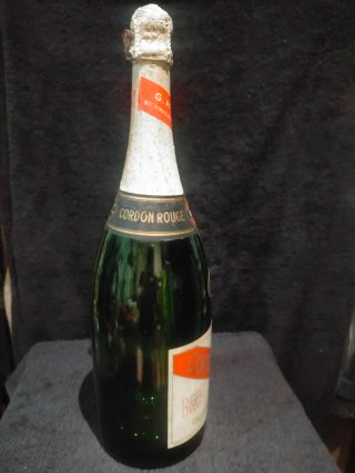 Botella Grande VACIA de Cordon Rouge.